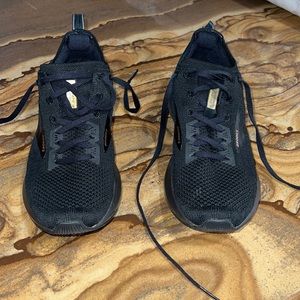 Brooks Levitate 3